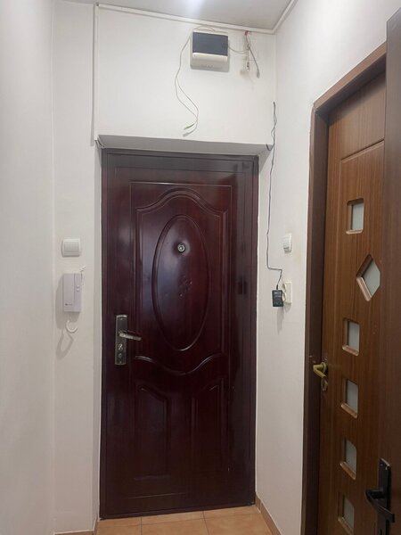 Dristor, metrou, inchiriere garsoniera,