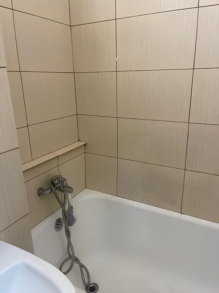 Dristor, metrou, inchiriere garsoniera,